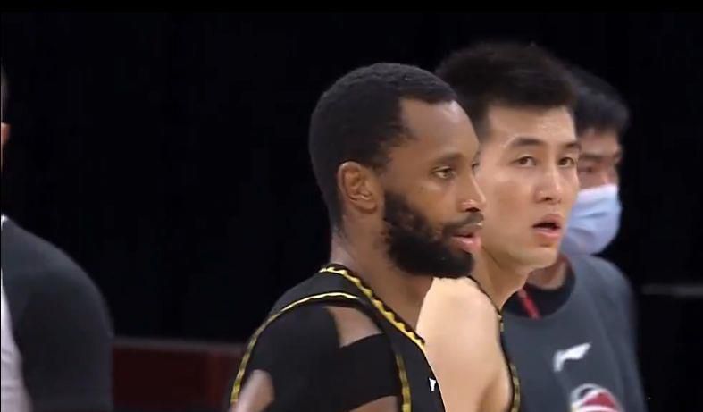 我是监狱长的专属宠物